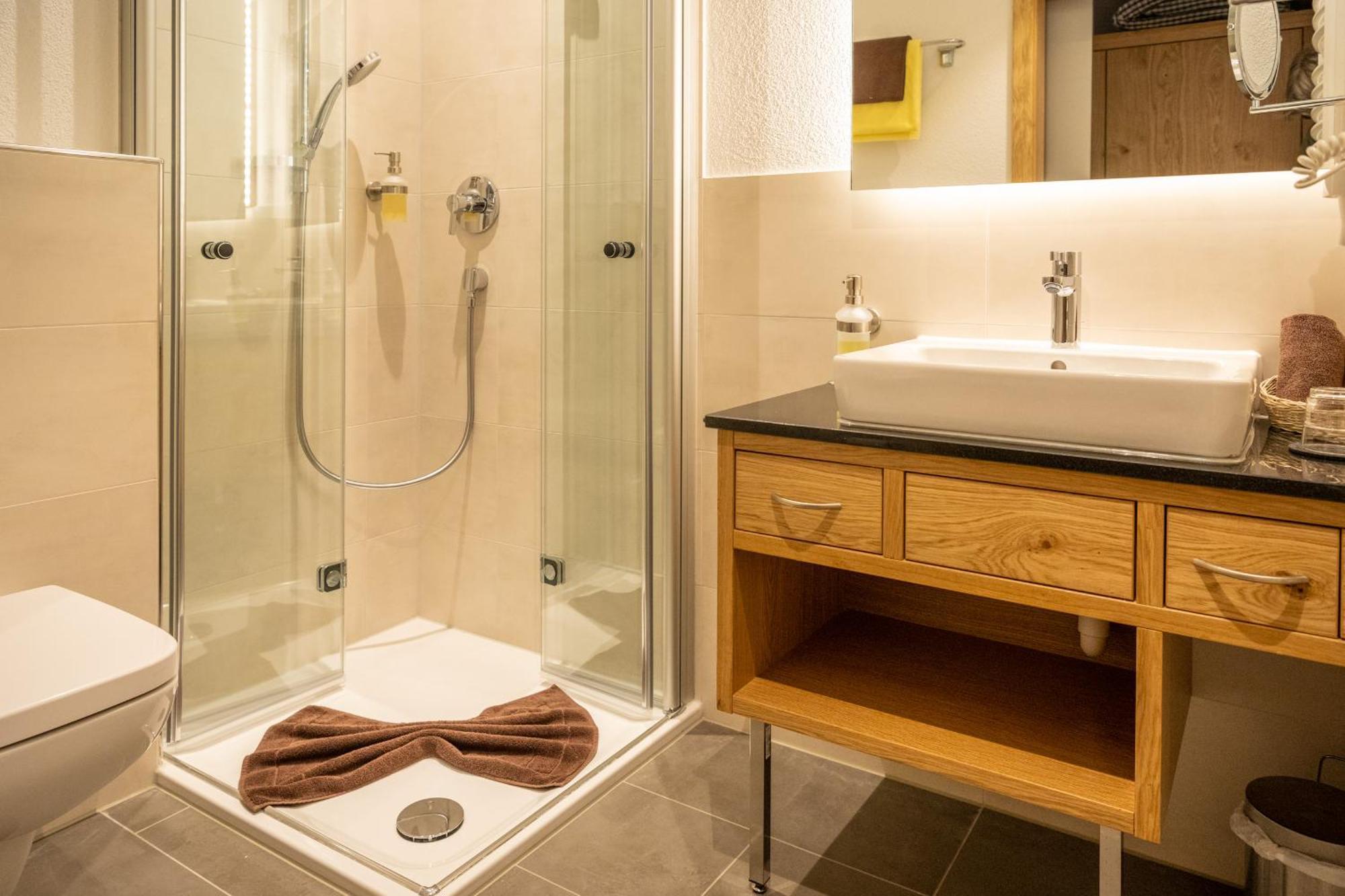 Menschels Vitalresort Meddersheim Bagian luar foto