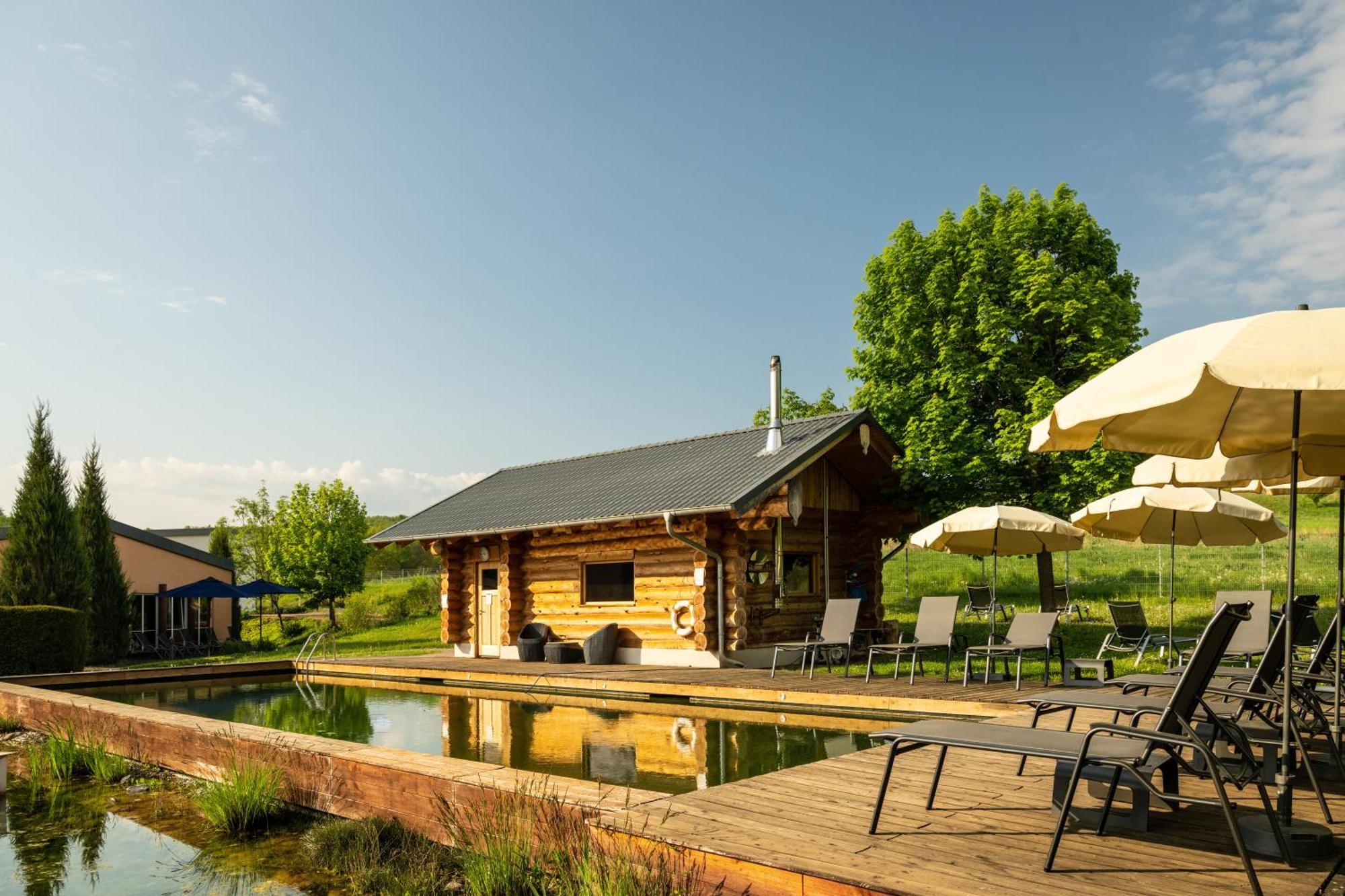 Menschels Vitalresort Meddersheim Bagian luar foto