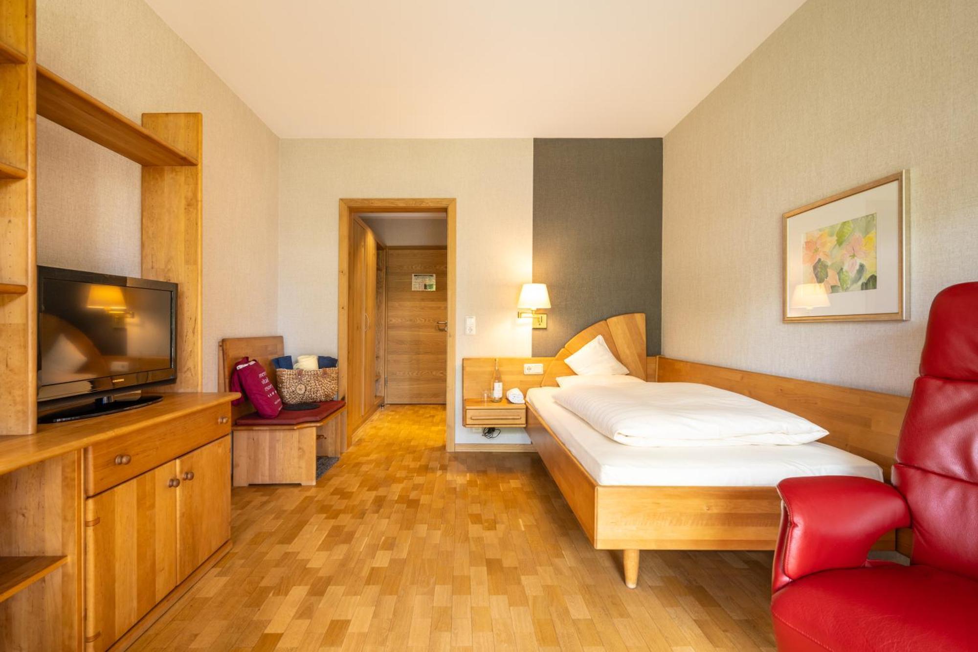 Menschels Vitalresort Meddersheim Bagian luar foto