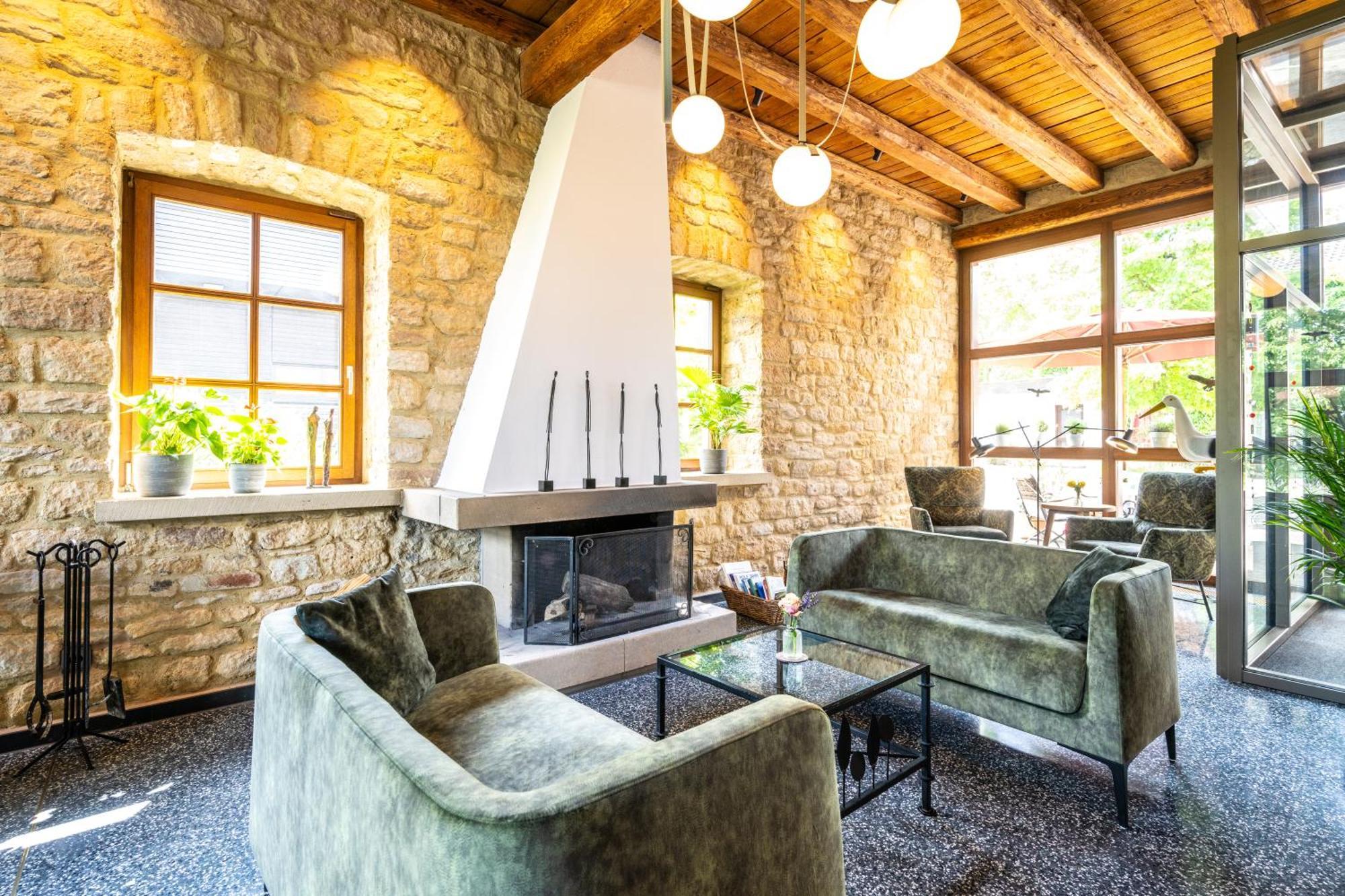Menschels Vitalresort Meddersheim Bagian luar foto